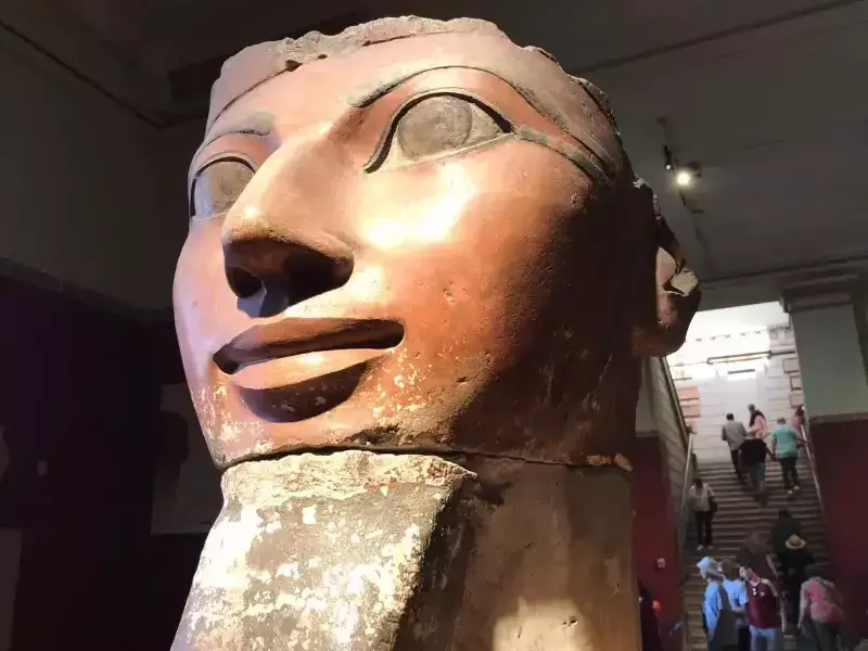 Шест любопитни факта за шест Кралици, променили света