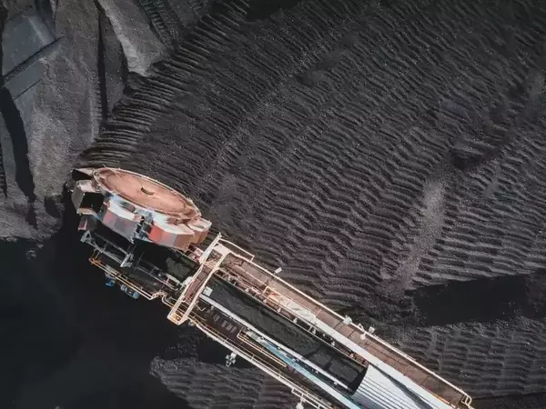 Китай с нов рекорд по внос на въглища през 2023-та