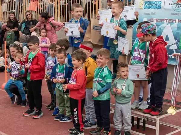 Над 250 деца от Варна и региона се включиха в състезанието “Ученическа олимпиада“