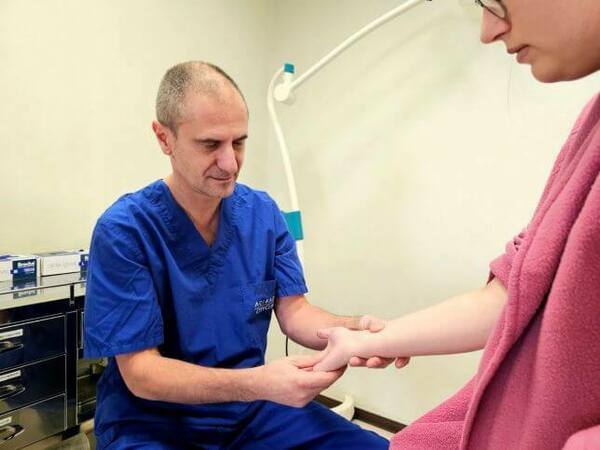  Ортопедът от София д-р Влаев ще преглежда във Варна на 5 юли