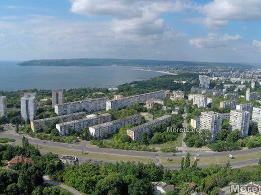 Жителите на „Чайка“ настояват за връщане на старите паркоместа