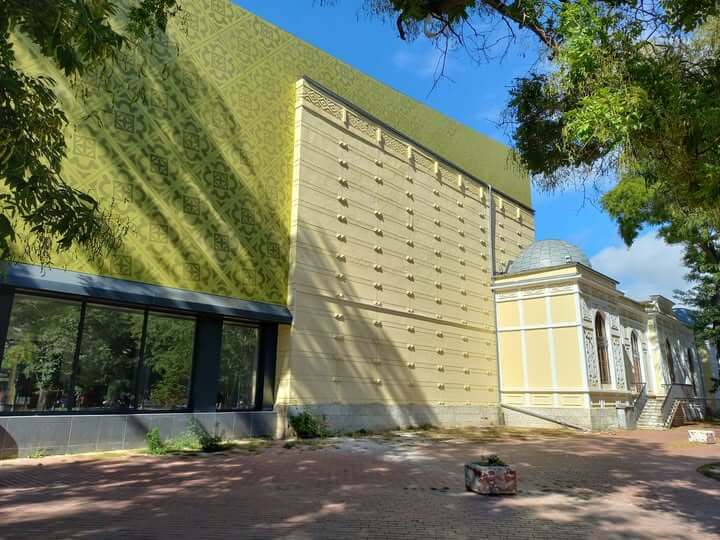 Играят премиерно „Муа у тупан“