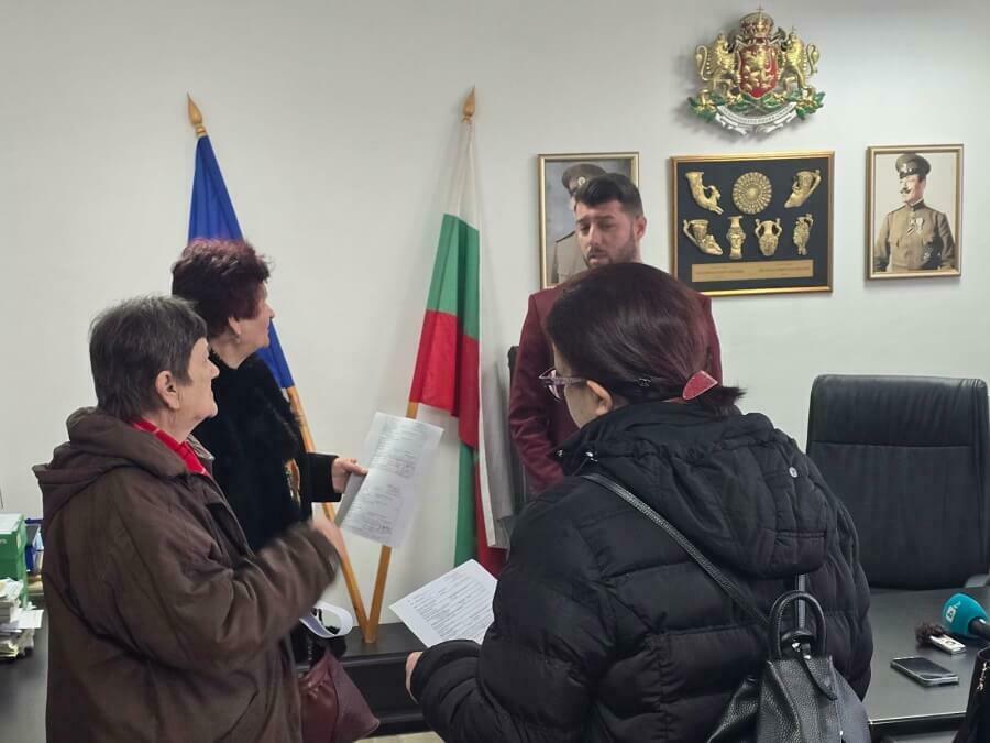 Върнаха пари на измамени по телефона