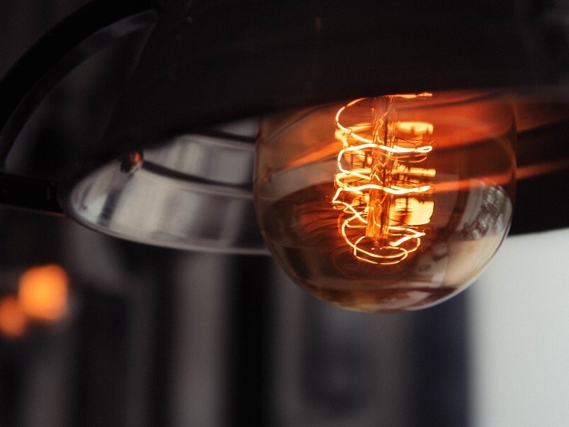 Без планови спирания на тока по празниците