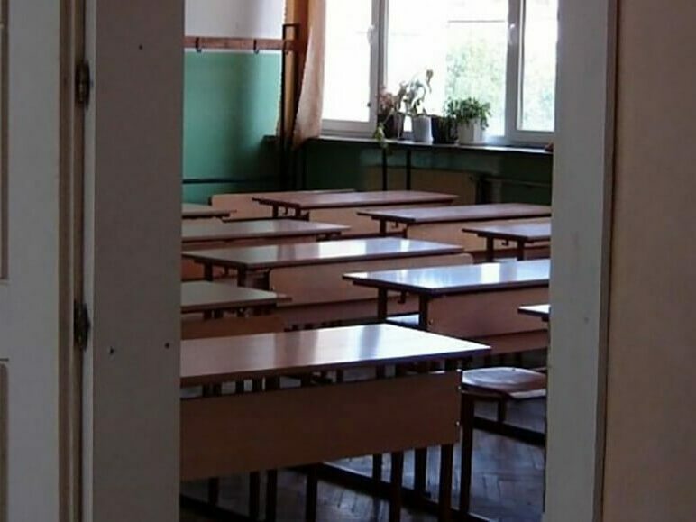 Онлайн обучение до края на първия срок