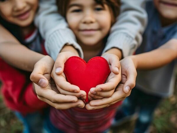 Танцовият клуб „Еньовче“ с благотворителен концерт