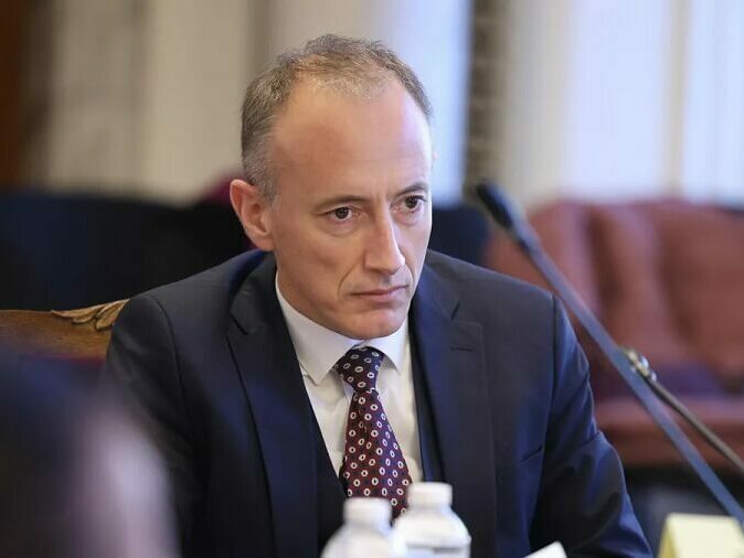 Обвързват обучението по медицина с реализация у нас