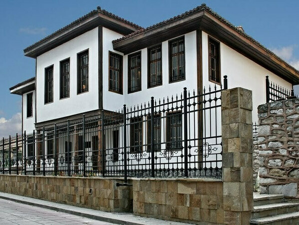 Туристически обекти очакват гости на празника