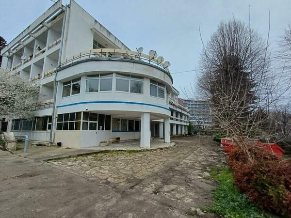 Ремонтират Дома за стари хора „Гергана“