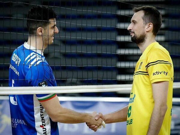 „Левски“ изравни плейофната серия