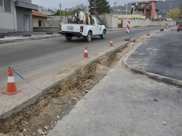 Кметът: Новият асфалт по ул. „Прилеп“ е прокопан незаконно