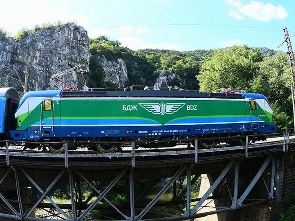 Промени в разписанието на БДЖ заради смяната на часа