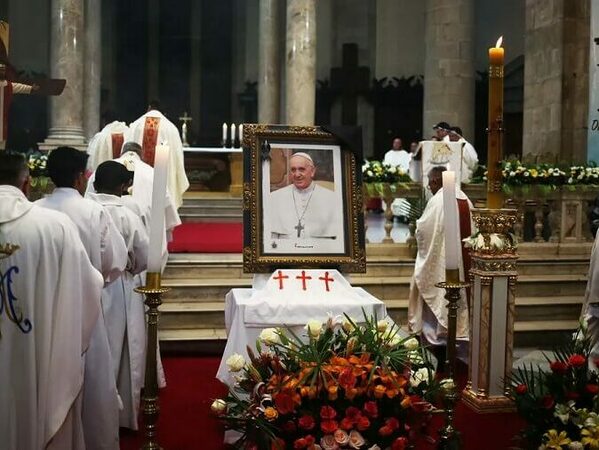 Погребват папа Франциск в базиликата, където е осветена българската азбука