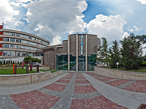 Свободният университет посреща своите студенти