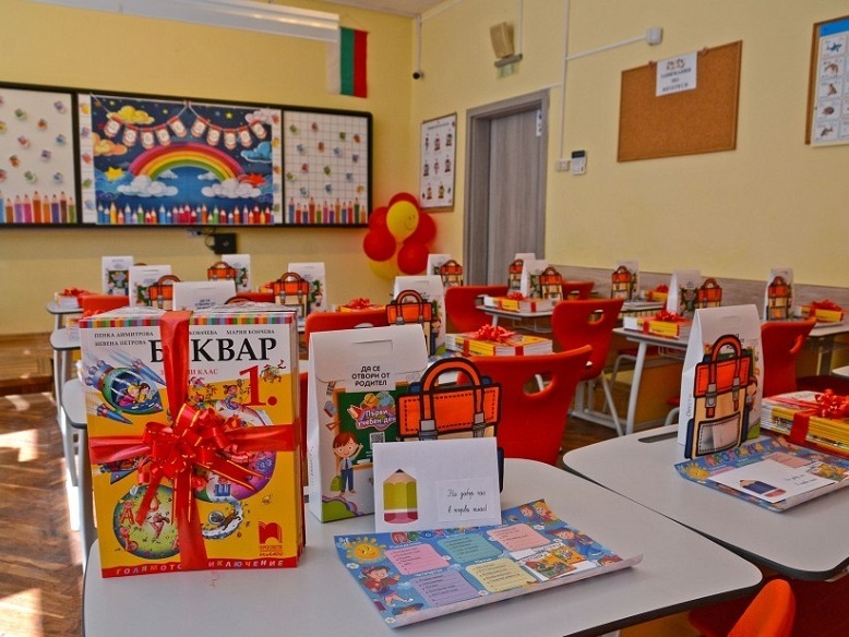 Първият звънец ще бие за над 3200 първолаци