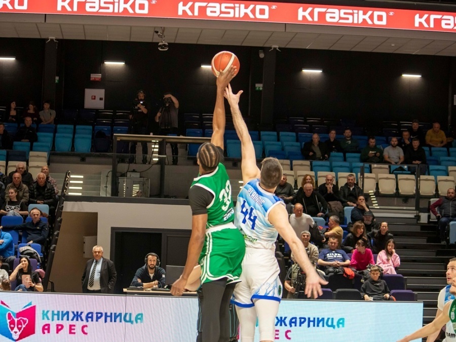 Започва битката за баскетболната титла