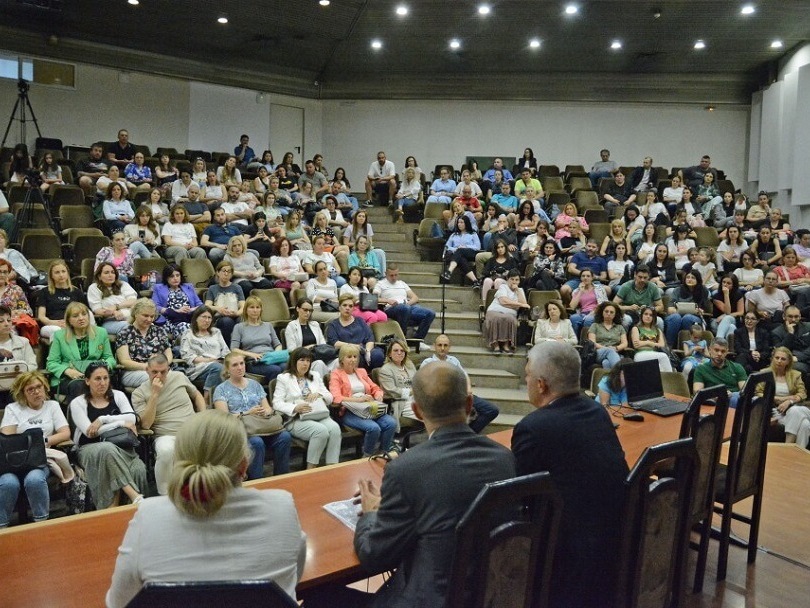 Къде ще учат децата от ОУ „Св. св. Кирил и Методий“