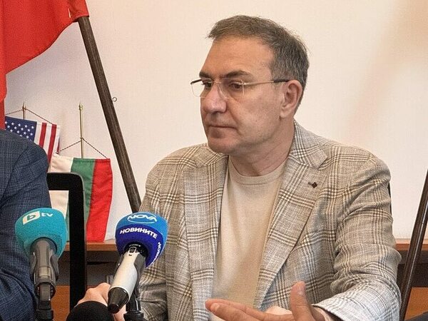 Извеждат 130 души от незаконни старчески домове във Варна