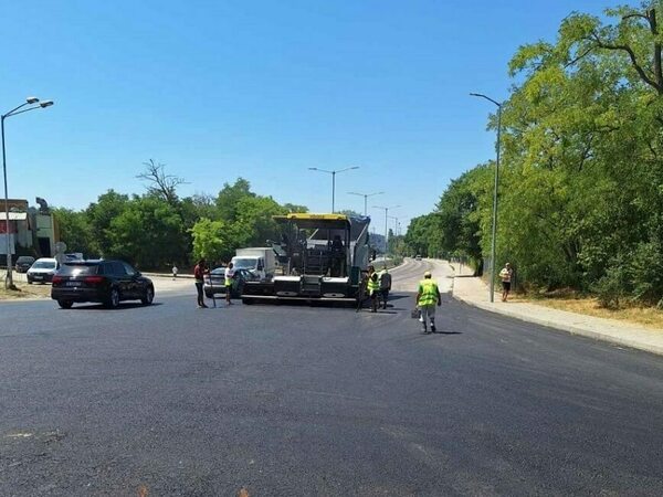 Подновиха ремонта на пътя от „Аспарухово“ към „Галата“