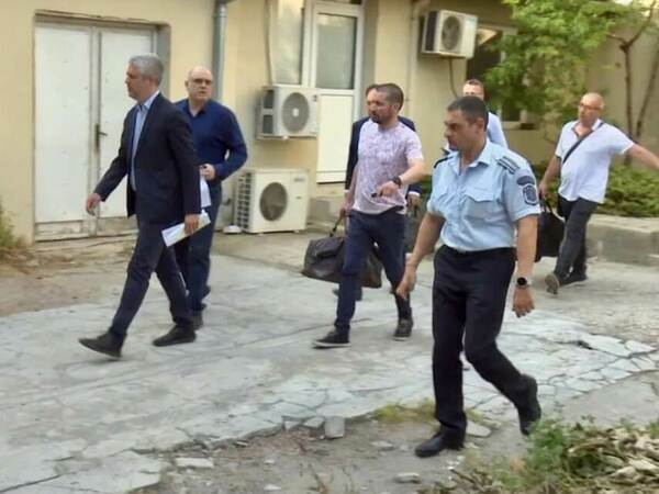 Искат постоянен арест за кмета на Варна