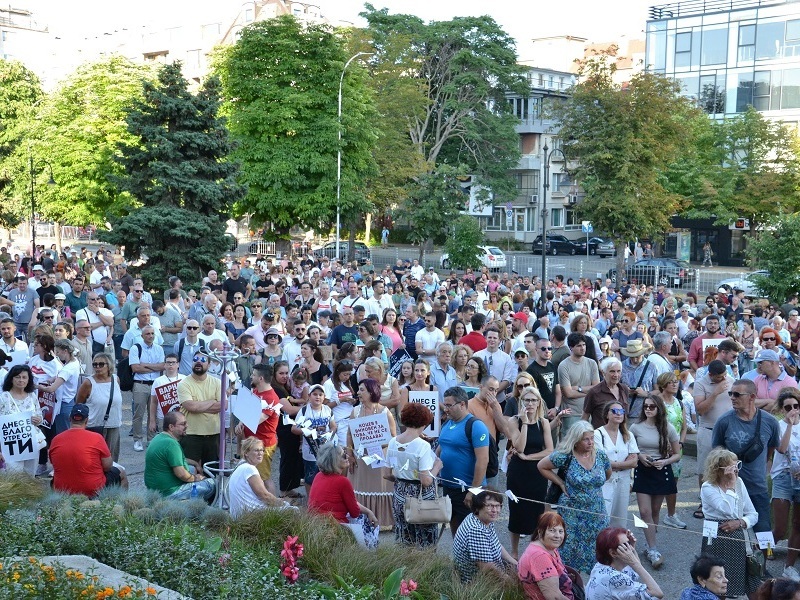Протести „Подкрепа за Благо“ и извън България