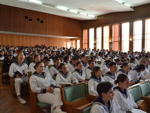 Нови специалности във Военноморското училище