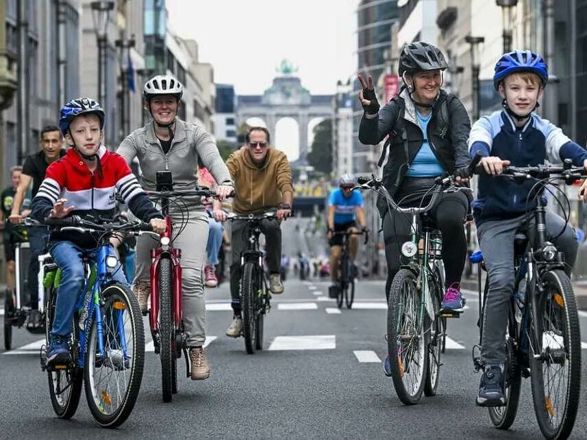 Безопасно на две колела