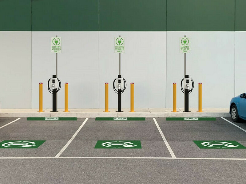 Заряден център за електромобили в Аксаково