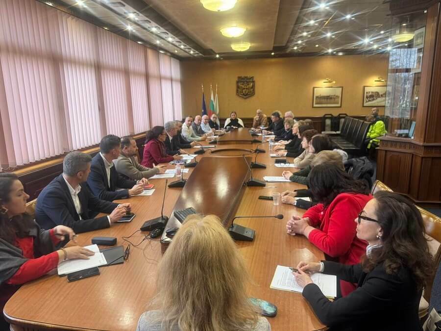 Наши и чужди полицаи ще следят за реда в курортите