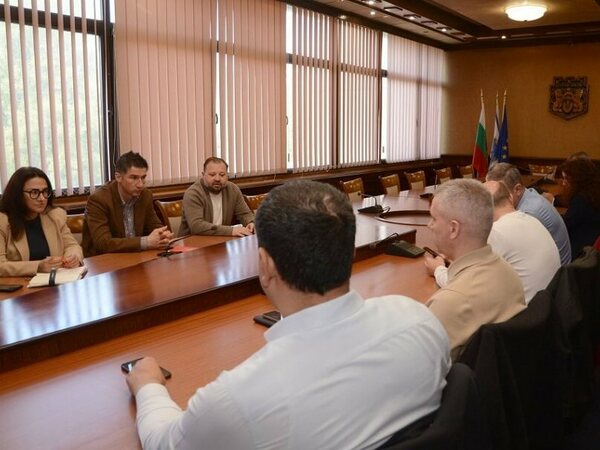Ремонтът на пътя Варна – Златни пясъци е на финала