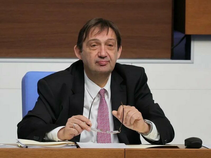 Министър Шишков: Във Варна се вихри беззаконие