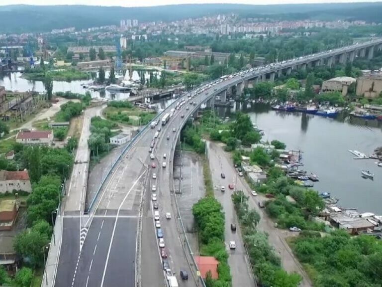 АПИ планира цялостен ремонт на Аспаруховия мост