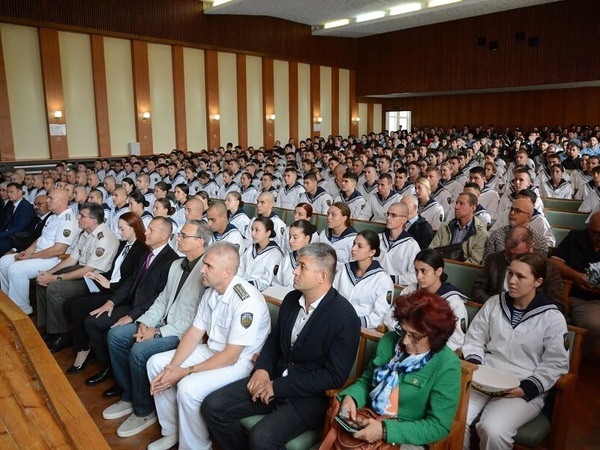 Старт на академичната година в три висши училища