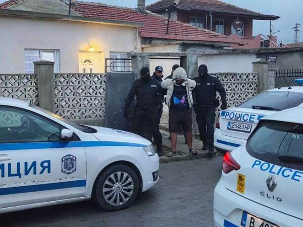 54 ареста при днешната полицейска операция